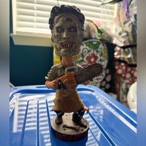 NECA Leatherface Texas chainsaw massacre horror bobble head open box